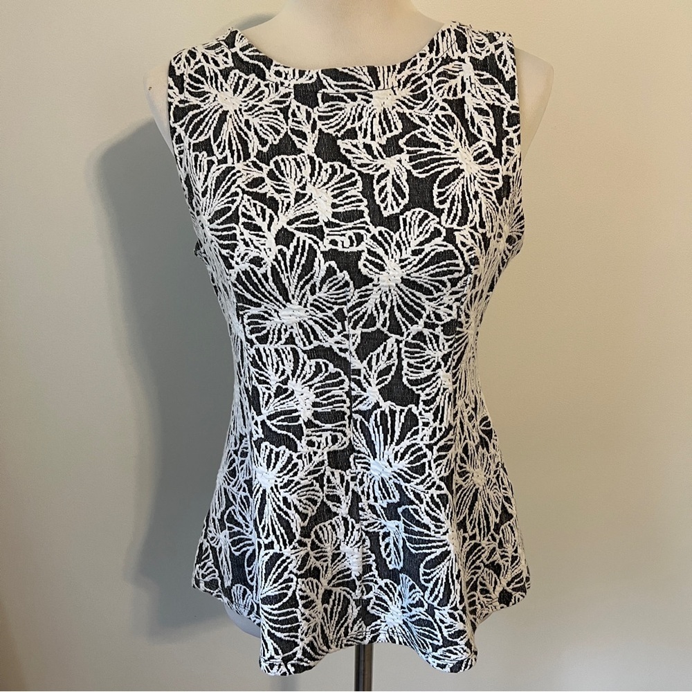 Vanessa Virginia Anthropologie Floral Peplum Top Black White M